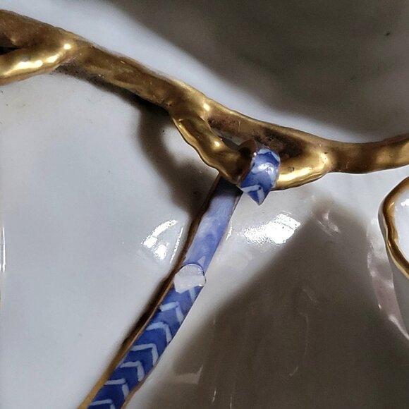 Von Schierholz Germany Porcelain Elephant Figurine Vase W/ Baskets, Centerpiece - Picture 11 of 11